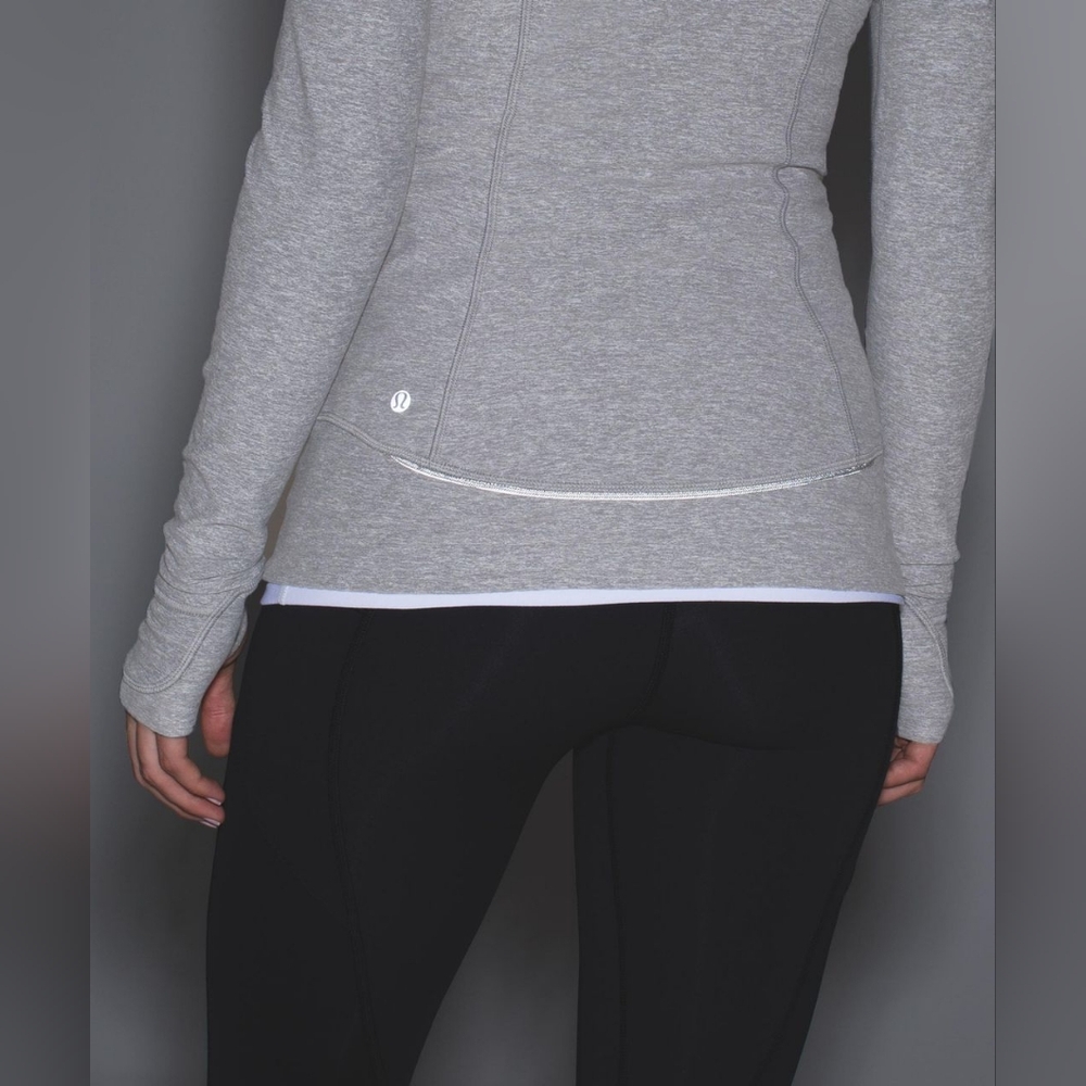 # Lululemon Think Fast Pullover - Picture 7 of 10